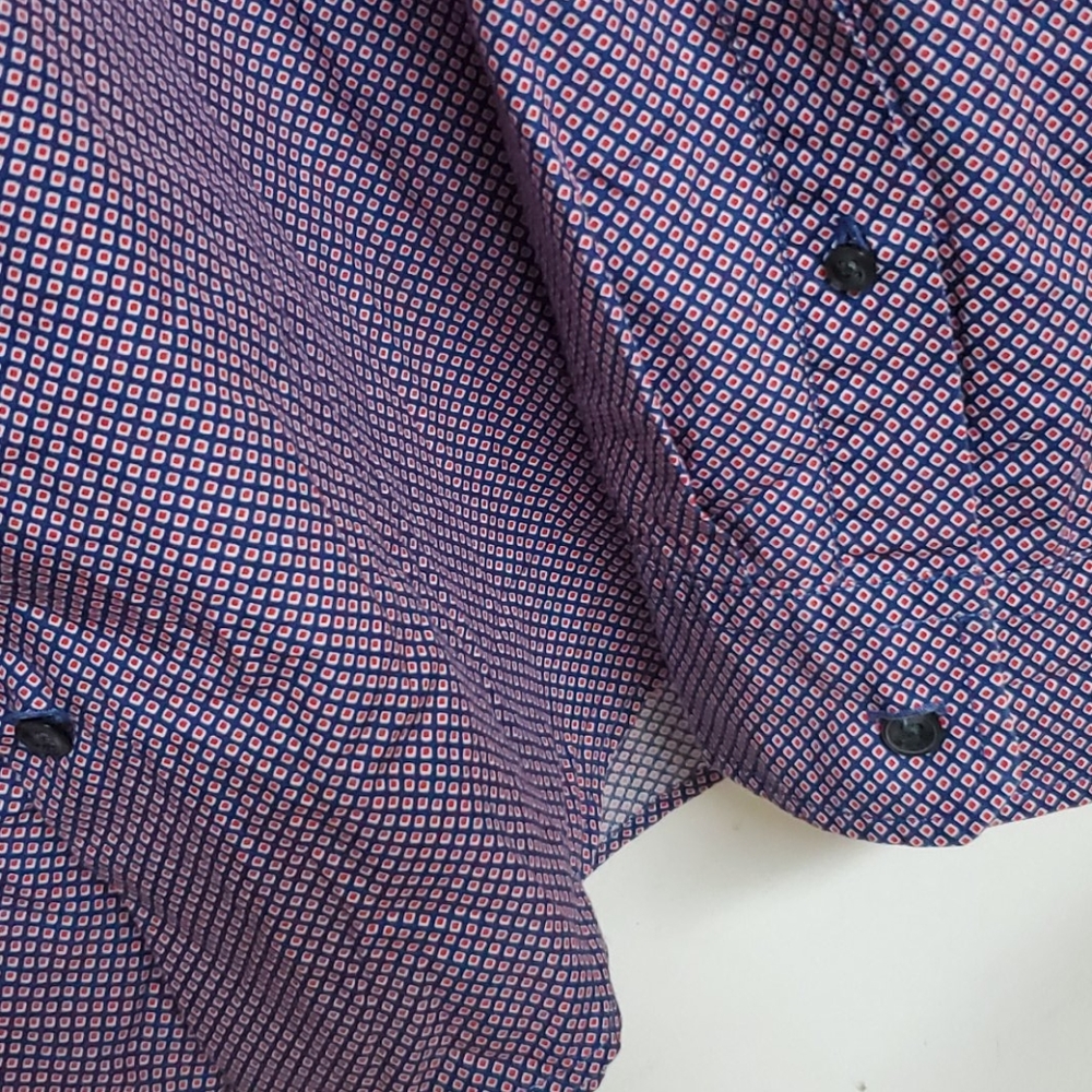 Vince dress shirt 👔 - Picture 4 of 6